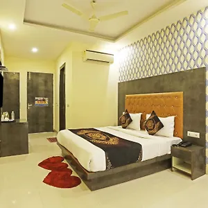 Hotel Smart Signature Delhi Airport, New Delhi