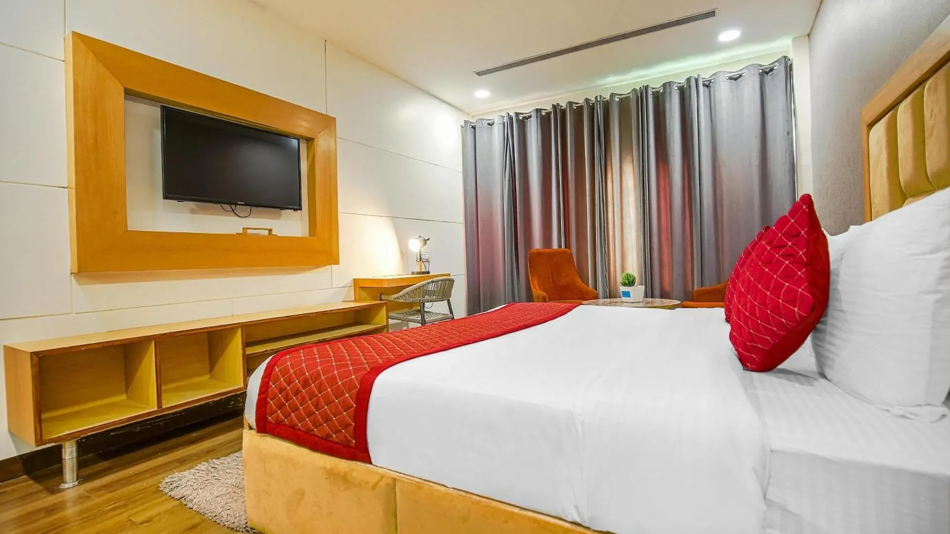 ****  Hotel Royal Infinity Near Delhi Airport 新德里 印度